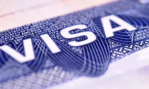 H1B ವೀಸಾ ಸಂದರ್ಶನ ಮುಂದೂಡಿಕೆ | ಅಮೆರಿಕಕ್ಕೆ ಮರಳಲಾಗದೆ ಅನೇಕ ಅರ್ಜಿದಾರರು ಸಂಕಷ್ಟದಲ್ಲಿ: ಭಾರತ ಕಳವಳ