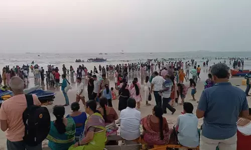 ಉಡುಪಿ ಜಿಲ್ಲೆಯಾದ್ಯಂತ ಪ್ರವಾಸಿಗರ ದಂಡು!