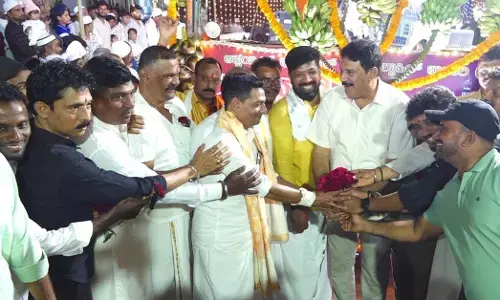 ಮಂಜನಾಡಿ ಉರೂಸ್‌ಗೆ ಹಿಂದೂಗಳಿಂದ ಹೊರೆಕಾಣಿಕೆ