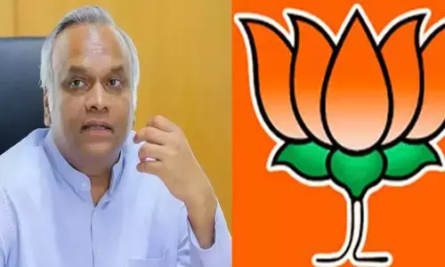 ಉನ್ನಾವೊ ಅತ್ಯಾಚಾರ ಪ್ರಕರಣದ ದೋಷಿ ಸೆಂಗಾರ್‌ನ AI ಚಿತ್ರ ಪೋಸ್ಟ್ ಮಾಡಿದ ವಿವಾದ: ಪ್ರಿಯಾಂಕ್ ಖರ್ಗೆ ವಿರುದ್ಧ ಬಿಜೆಪಿ ಆಕ್ರೋಶ; ಸಚಿವರಿಂದ ತಿರುಗೇಟು