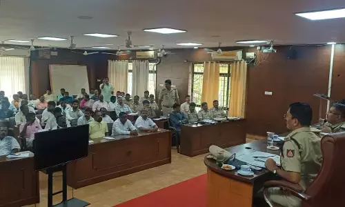 ಉಡುಪಿ ಎಸ್ಪಿ ಕಚೇರಿಯಲ್ಲಿ ದಲಿತರ ಕುಂದುಕೊರತೆ ಸಭೆ : ಡಿಸಿ ವರ್ಗಾವಣೆ ನಿರ್ಣಯಕ್ಕೆ ದಲಿತ ಮುಖಂಡರಿಂದ ಆಗ್ರಹ