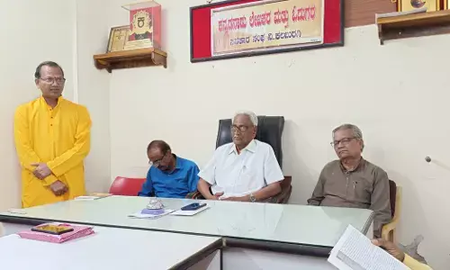 ಕಲಬುರಗಿ: ಹಿರಿಯ ಸಾಹಿತಿ ಡಾ.ಲಕ್ಷ್ಮಣ ಕೌಂಟೆ ರಚಿತದ ʼನೀಲ ಗಂಗಾʼ ಪುಸ್ತಕ ಅವಲೋಕನ