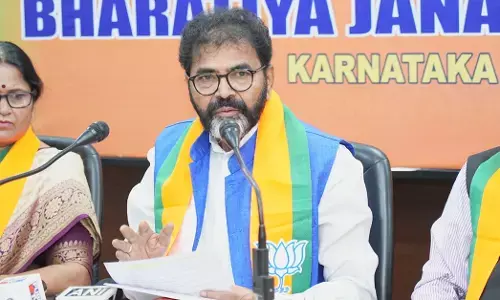 ಓಲೈಕೆ, ಮತಬ್ಯಾಂಕಿಗಾಗಿ ಸ್ಲಂ ನಿರ್ಮಾಣಕ್ಕೆ ಕಾಂಗ್ರೆಸ್ ಕಾರಣ : ಛಲವಾದಿ ನಾರಾಯಣಸ್ವಾಮಿ