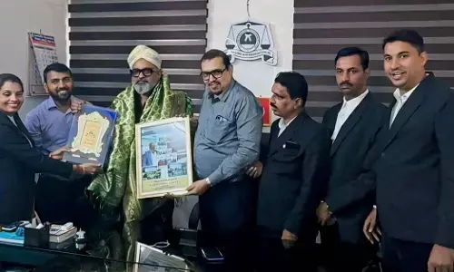 ಹೈಕೋರ್ಟ್ ವಕೀಲ ಕಮಲುದ್ದೀನ್ ಅಹಮದ್ ಅವರಿಗೆ ಮಂಗಳೂರು ವಕೀಲರ ಸಂಘದ ವತಿಯಿಂದ ಸನ್ಮಾನ