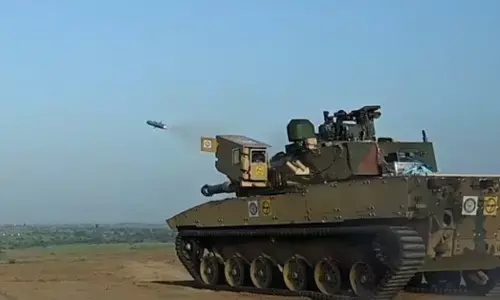 79,000ಕೋ.ರೂ.ಮೌಲ್ಯದ ಶಸ್ತ್ರಾಸ್ತ್ರಗಳ ಖರೀದಿಗೆ ಕೇಂದ್ರದಿಂದ ಹಸಿರು ನಿಶಾನೆ