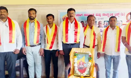 ಬೀದರ್ | ಗಡಿ ಭಾಗದ ಕನ್ನಡ ಶಾಲೆಗಳಲ್ಲಿ ಸಾಂಸ್ಕೃತಿಕ ಚಟುವಟಿಕೆ ನಿರಂತರವಾಗಿ ನಡೆಯಬೇಕು : ಸುನೀಲಕುಮಾರ ಸಿಂಗಾರೆ
