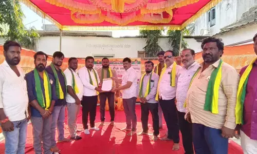 ಭಾಲ್ಕಿ | ಅಂಗನವಾಡಿಗಳಿಗೆ ಮೊಟ್ಟೆ, ಹಾಲಿನ ಪುಡಿ ಸರಬರಾಜು ಸ್ಥಗಿತ: ಅಧಿಕಾರಿಗಳನ್ನು ಅಮಾನತುಗೊಳಿಸಲು ಆಗ್ರಹಿಸಿ ಧರಣಿ