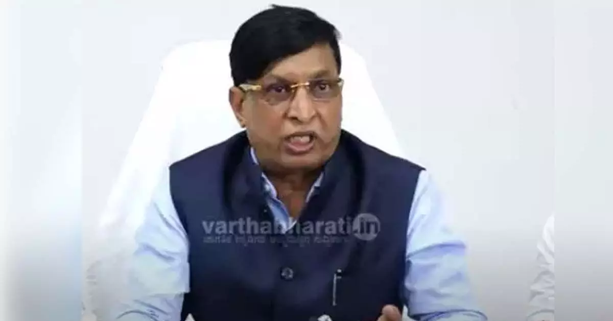 ಮಾನ್ಯತೆ ನವೀಕರಣವಾಗದ ಪ್ರೌಢಶಾಲೆಗಳ ವಿದ್ಯಾರ್ಥಿಗಳನ್ನು ವರ್ಗಾಹಿಸುವ ನಿರ್ಧಾರಕ್ಕೆ ಭೋಜೇಗೌಡ ವಿರೋಧ ಮಾನ್ಯತೆ ನವೀಕರಣವಾಗದ ಪ್ರೌಢಶಾಲೆಗಳ ವಿದ್ಯಾರ್ಥಿಗಳನ್ನು ವರ್ಗಾಹಿಸುವ ನಿರ್ಧಾರಕ್ಕೆ ಭೋಜೇಗೌಡ ವಿರೋಧ