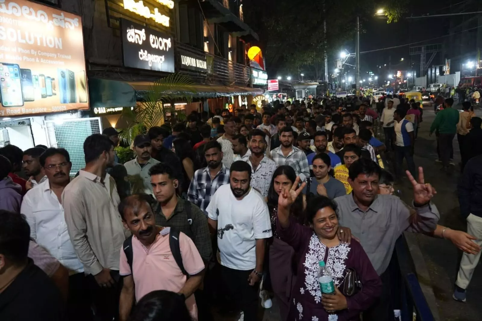 PHOTOS | ಬೆಂಗಳೂರಿನಲ್ಲಿ ಹೊಸ ವರ್ಷದ ಸಂಭ್ರಮಾಚರಣೆ