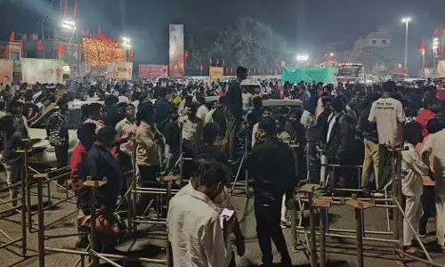 Ballari | ಜನಾರ್ಧನ ರೆಡ್ಡಿ ಮನೆ ಸಮೀಪ ಎರಡು ಗುಂಪುಗಳ ನಡುವೆ ಘರ್ಷಣೆ; ಕಲ್ಲು ತೂರಾಟ