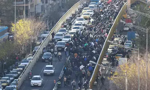 ಕುಸಿದ ಆರ್ಥಿಕತೆ, ಬೀದಿಗಿಳಿದ ಜನತೆ | Iran ನಲ್ಲಿ ಏನಾಗುತ್ತಿದೆ?