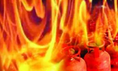 ಧಾರವಾಡ | ಗ್ಯಾಸ್ ಸಿಲಿಂಡರ್ ಸ್ಪೋಟ : 3 ಮಕ್ಕಳ ಸಹಿತ 6 ಮಂದಿಗೆ ಗಾಯ