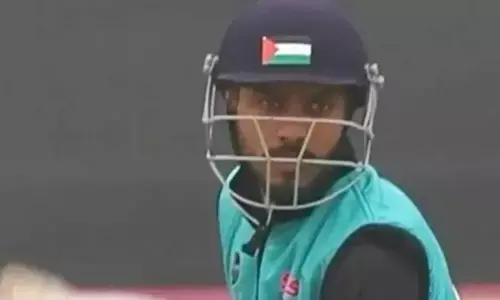 Jammu & Kashmir | ಫೆಲೆಸ್ತೀನ್‌ ಧ್ವಜದ ಚಿಹ್ನೆಯಿರುವ ಹೆಲ್ಮೆಟ್ ಧರಿಸಿದ್ದಕ್ಕೆ ಕ್ರಿಕೆಟಿಗನನ್ನು ತೀವ್ರ ವಿಚಾರಣೆ ನಡೆಸಿದ ಪೊಲೀಸರು