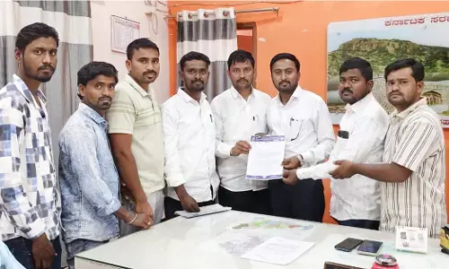 ಯಾದಗಿರಿ | ಎಸ್‌ಪಿ ಪವನ್ ನೆಜ್ಜೂರ್ ಅಮಾನತು ಖಂಡಿಸಿ ರಾಜ್ಯಪಾಲರಿಗೆ ದಲಿತ ಸಂಘರ್ಷ ಸಮಿತಿ ಮನವಿ