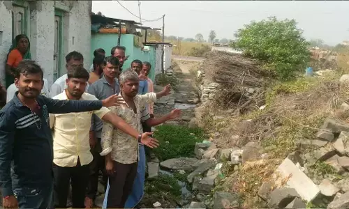 ಕಾಳಗಿ | ಕಂದಗೂಳ ಗ್ರಾಮದಲ್ಲಿ ಚರಂಡಿ ಅವ್ಯವಸ್ಥೆ : ಸಾಂಕ್ರಾಮಿಕ ರೋಗ ಭೀತಿ