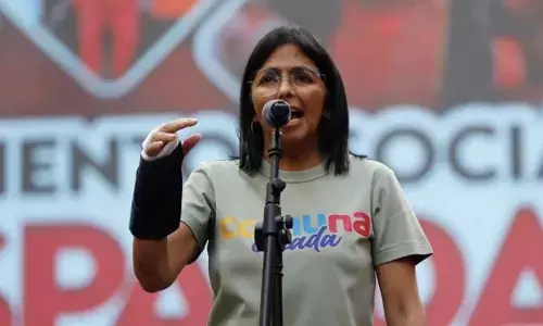 ವೆನೆಜುವೆಲಾದ ಹಂಗಾಮಿ ಅಧ್ಯಕ್ಷರಾಗಿ ಡೆಲ್ಸಿ ರೊಡ್ರಿಗಸ್ ರನ್ನು ನೇಮಿಸಿದ ಸುಪ್ರೀಂ ಕೋರ್ಟ್