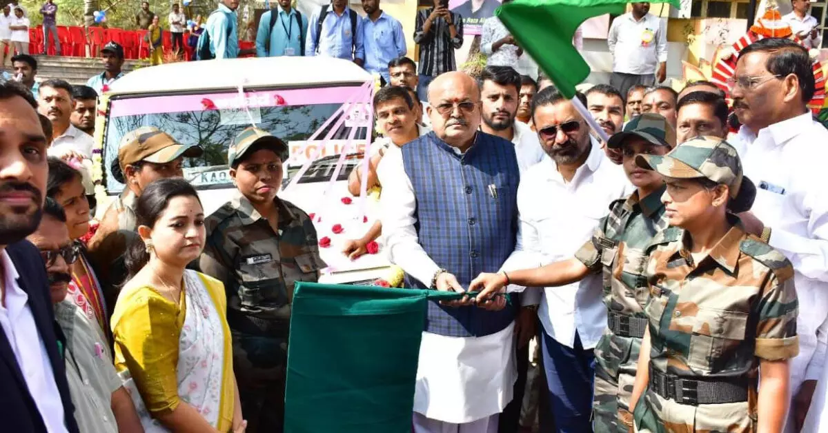 Dharwad | ʼಅಕ್ಕ ಪಡೆʼಗೆ ಸಚಿವ ಸಂತೋಷ್ ಲಾಡ್ ಚಾಲನೆ Dharwad | ʼಅಕ್ಕ ಪಡೆʼಗೆ ಸಚಿವ ಸಂತೋಷ್ ಲಾಡ್ ಚಾಲನೆ