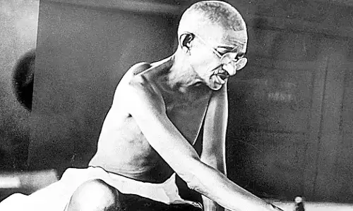 ಸಾಬರಮತಿಯ ಮಹಾನ್ ಸಂತ ಮಹಾತ್ಮಾ ಗಾಂಧಿಯ ವಿಜಯಪುರ ಭೇಟಿ