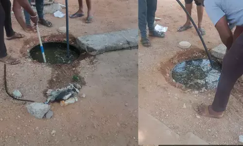 Raichur | ರಿಮ್ಸ್ ಆಸ್ಪತ್ರೆಯಲ್ಲಿ ಕಾರ್ಮಿಕರಿಂದ ಮಲಗುಂಡಿ ಶುಚಿಗೊಳಿಸಿದ ಆರೋಪ; ಸಮಾಜ ಕಲ್ಯಾಣ ಉಪನಿರ್ದೇಶಕರ ವಿರುದ್ಧ ಕ್ರಮಕ್ಕೆ ಆಗ್ರಹ