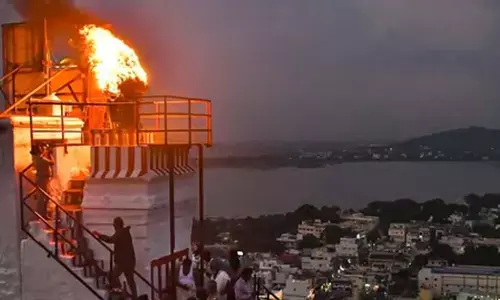 ತಿರುಪರಂಕುಂದ್ರಂ ದೀಪತೂನ್‌ನಲ್ಲಿ ಕಾರ್ತಿಕ ದೀಪ ಬೆಳಗಲು ಅನುಮತಿಸುವ ಆದೇಶ ಎತ್ತಿ ಹಿಡಿದ ಮದ್ರಾಸ್ ಹೈಕೋರ್ಟ್