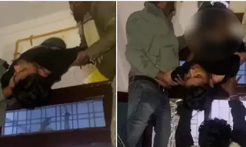 ಕಳ್ಳತನ ಮಾಡಲು ಮನೆಗೆ ನುಗ್ಗಿ ಅಡುಗೆಮನೆಯ ಎಕ್ಸಾಸ್ಟ್ ಫ್ಯಾನ್ ಶಾಫ್ಟ್‌ನಲ್ಲಿ ಸಿಲುಕಿದ ವ್ಯಕ್ತಿ !; ವೀಡಿಯೊ ವೈರಲ್