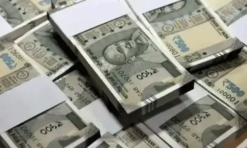 ಇಪಿಎಫ್‍ಓ ಮಾಸಿಕ ವೇತನ ಮಿತಿ 25ರಿಂದ 30 ಸಾವಿರಕ್ಕೆ ಹೆಚ್ಚಿಸಲು ಕೇಂದ್ರ ಸರಕಾರ ಚಿಂತನೆ