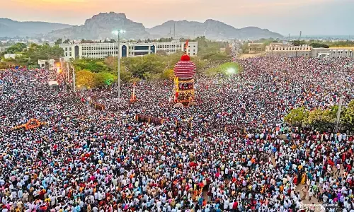 Koppal | ಅದ್ದೂರಿಯಾಗಿ ನಡೆದ ಶ್ರೀಗವಿಮಠ ಮಹಾರಥೋತ್ಸವ