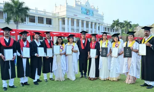 ಮೈಸೂರು ವಿವಿ ಘಟಿಕೋತ್ಸವ | ʼಸೃಷ್ಠಿ ಕಾಲೇಜ್‌ʼನ 13 ಮಂದಿ ಸಂಶೋಧನಾ ವಿದ್ಯಾರ್ಥಿಗಳಿಗೆ ಪಿ.ಎಚ್.ಡಿ ಪದವಿ ಪ್ರದಾನ