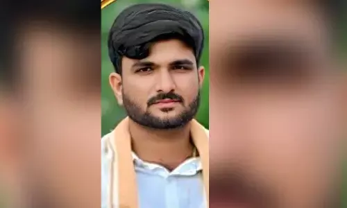 ಕಲಬುರಗಿ | ರಸ್ತೆ ಬದಿಯಲ್ಲಿ ನಿಲ್ಲಿಸಿದ್ದ ಲಾರಿಗೆ ಬೈಕ್ ಢಿಕ್ಕಿ : ಸವಾರ ಮೃತ್ಯು