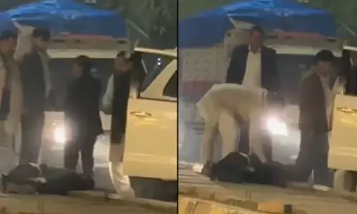 ಉತ್ತರ ಪ್ರದೇಶ|ನಿವೃತ್ತ ಸೈನಿಕನ ಮೇಲೆ ಬಿಜೆಪಿ ನಾಯಕರಿಂದ ಹಲ್ಲೆ ಆರೋಪ: ವೈರಲ್ ವೀಡಿಯೊಗೆ ತೀವ್ರ ಆಕ್ರೋಶ