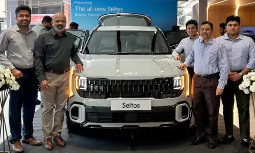 ಮಂಗಳೂರು| ಎ.ಆರ್.ಎಂ ಕಿಯಾ ಶೋರೂಮ್‌ನಲ್ಲಿ ನೂತನ ʼಕಿಯಾ ಸೆಲ್ಟೋಸ್ ಕಾರುʼ ಅನಾವರಣ