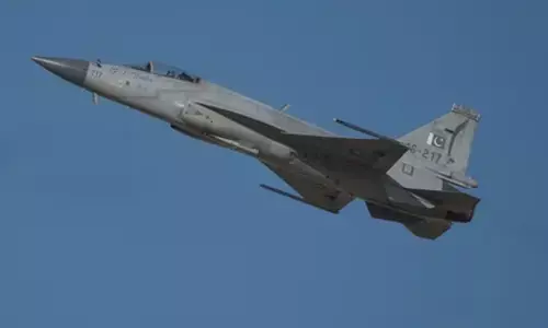 ಶೀಘ್ರದಲ್ಲೇ ಬಾಂಗ್ಲಾದೇಶಕ್ಕೆ ಜೆಫ್-17 ತಂಡರ್ ಯುದ್ಧವಿಮಾನ ಪೂರೈಕೆ: ಪಾಕಿಸ್ತಾನ ಸೇನೆ ಘೋಷಣೆ