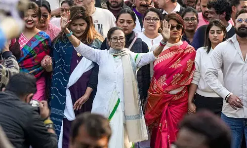 I-PAC ಮೇಲೆ ED ದಾಳಿ ಖಂಡಿಸಿ ಮಮತಾ ಬೀದಿಗಿಳಿದು ಪ್ರತಿಭಟನೆ