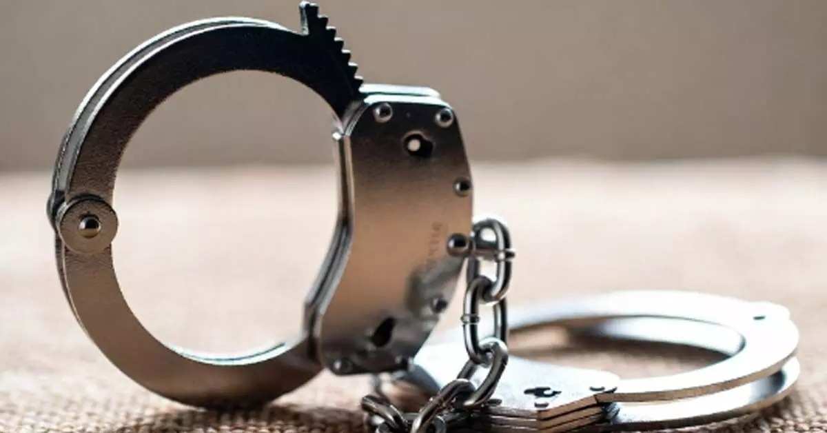 ಖತರ್ನಲ್ಲಿ ಭಾರತೀಯ ನೌಕಾಪಡೆಯ ಮಾಜಿ ಅಧಿಕಾರಿ ಪೂರ್ಣೇಂದು ತಿವಾರಿ ಬಂಧನ: ವಿದೇಶಾಂಗ ಸಚಿವಾಲಯ ಮಾಹಿತಿ ಖತರ್ನಲ್ಲಿ ಭಾರತೀಯ ನೌಕಾಪಡೆಯ ಮಾಜಿ ಅಧಿಕಾರಿ ಪೂರ್ಣೇಂದು ತಿವಾರಿ ಬಂಧನ: ವಿದೇಶಾಂಗ ಸಚಿವಾಲಯ ಮಾಹಿತಿ