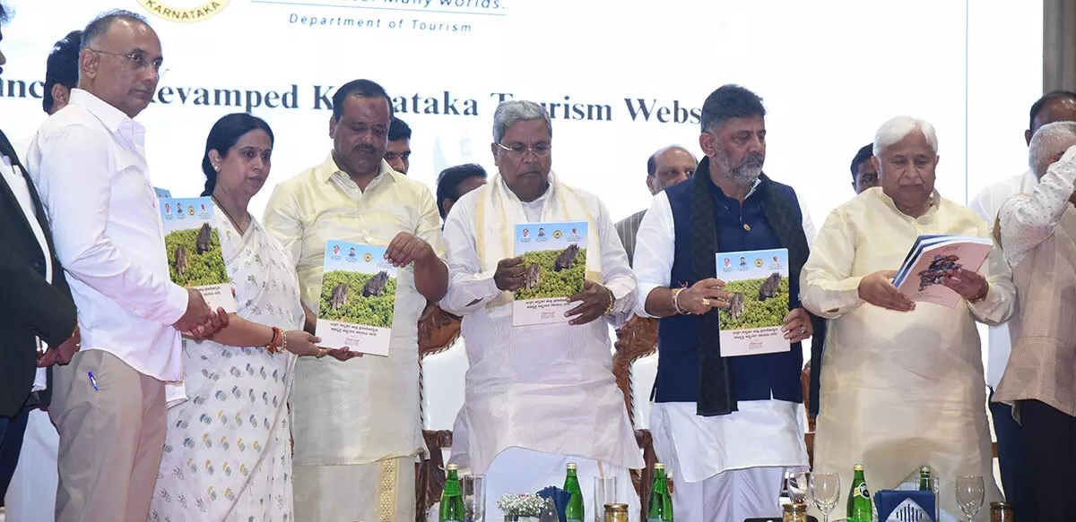 ಪ್ರವಾಸೋದ್ಯಮ ಹೂಡಿಕೆದಾರರಿಗೆ ಎಲ್ಲ ರೀತಿಯ ಸಹಕಾರ ನೀಡಲು ಸರಕಾರ ಬದ್ಧ: ಸಿಎಂ ಸಿದ್ದರಾಮಯ್ಯ ಪ್ರವಾಸೋದ್ಯಮ ಹೂಡಿಕೆದಾರರಿಗೆ ಎಲ್ಲ ರೀತಿಯ ಸಹಕಾರ ನೀಡಲು ಸರಕಾರ ಬದ್ಧ: ಸಿಎಂ ಸಿದ್ದರಾಮಯ್ಯ