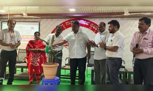 ರಾಯಚೂರು | 9 ರಿಂದ 14 ವರ್ಷದ ಹೆಣ್ಣುಮಕ್ಕಳಿಗೆ ಉಚಿತ ಹೆಚ್‌ಪಿವಿ ಲಸಿಕೆಗೆ ಜಾಗೃತಿ ನೀಡಿ : ಡಾ.ಸುರೇಂದ್ರ ಬಾಬು