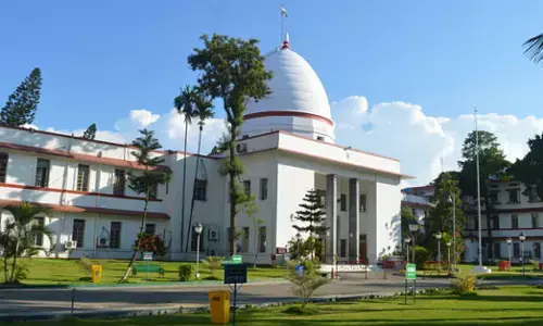 Guwahati ಹೈಕೋರ್ಟ್ ವಕೀಲರಿಂದ ಉಪವಾಸ ಮುಷ್ಕರ, CJI ಕಾರ್ಯಕ್ರಮಕ್ಕೆ ಬಹಿಷ್ಕಾರ