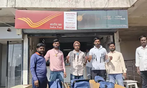 ಕುಷ್ಟಗಿ | ಪಿಎಂ ವಿಶ್ವಕರ್ಮ ಯೋಜನೆ ಕಿಟ್ ವಿತರಣೆಯಲ್ಲಿ ಅವ್ಯವಸ್ಥೆ ಆರೋಪ : ಯುವಕರಿಂದ ಪ್ರತಿಭಟನೆ