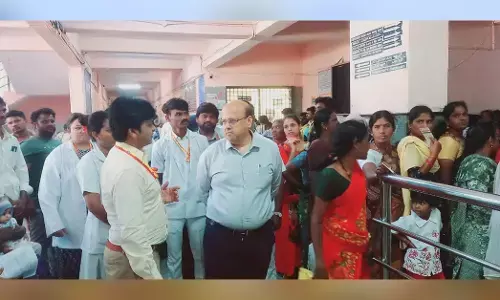 ಕೊಪ್ಪಳ ಜಿಲ್ಲಾ ಆಸ್ಪತ್ರೆಗೆ ಜಿಲ್ಲಾಧಿಕಾರಿ ಡಾ. ಸುರೇಶ್ ಬಿ. ಇಟ್ನಾಳ ದಿಢೀರ್ ಭೇಟಿ