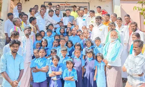 ಕ‌ನಕಗಿರಿ | ವರ್ನಖೇಡ ಸರಕಾರಿ ಶಾಲೆಯ ಸಮಸ್ಯೆ ಬಗೆಹರಿಸಲು ಗ್ರಾಮಸ್ಥರಿಂದ ಪ್ರತಿಭಟನೆ