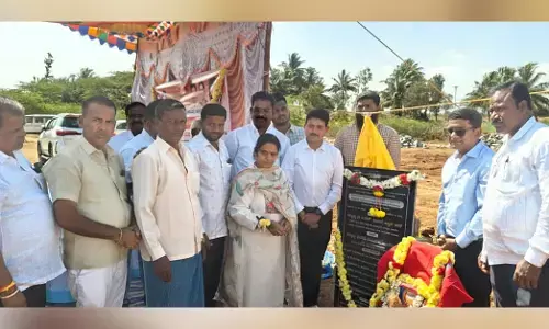 ಹರಪನಹಳ್ಳಿ | 6.33 ಕೋಟಿ ರೂ. ವೆಚ್ಚದ ಮೊರಾರ್ಜಿ ವಸತಿ ನಿಲಯಕ್ಕೆ ಶಾಸಕಿ ಎಂ.ಪಿ.ಲತಾ ಶಂಕುಸ್ಥಾಪನೆ