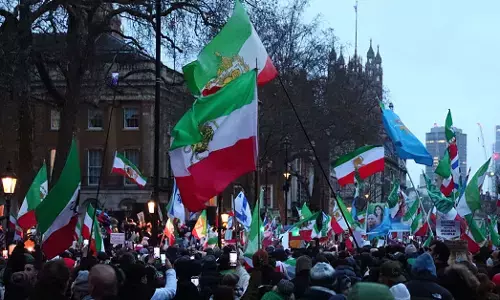 ಯುದ್ಧ, ಮಾತುಕತೆ ಎರಡಕ್ಕೂ ನಾವು ಸಿದ್ಧ: ಇರಾನ್