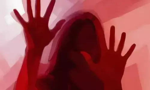 Rajasthan | 12ನೇ ತರಗತಿ ವಿದ್ಯಾರ್ಥಿನಿಯ ಅಪಹರಣ; ಚಲಿಸುತ್ತಿರುವ ಕಾರಿನಲ್ಲಿ ಸಾಮೂಹಿಕ ಅತ್ಯಾಚಾರ