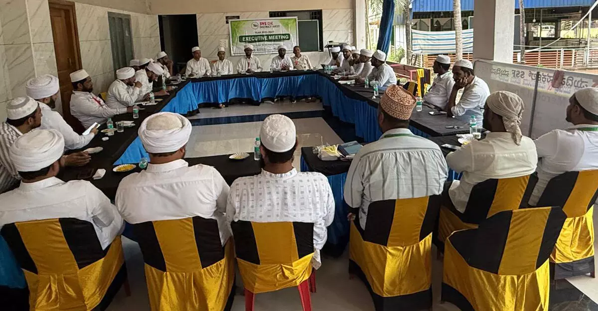 ಎಸ್ಐಆರ್ : ಯಾವೊಬ್ಬರೂ ಪಟ್ಟಿಯಿಂದ ಹೊರಗುಳಿಯದಂತೆ ಎಚ್ಚರ ವಹಿಸಲು ಎಸ್ವೈಎಸ್ ಮನವಿ ಎಸ್ಐಆರ್ : ಯಾವೊಬ್ಬರೂ ಪಟ್ಟಿಯಿಂದ ಹೊರಗುಳಿಯದಂತೆ ಎಚ್ಚರ ವಹಿಸಲು ಎಸ್ವೈಎಸ್ ಮನವಿ