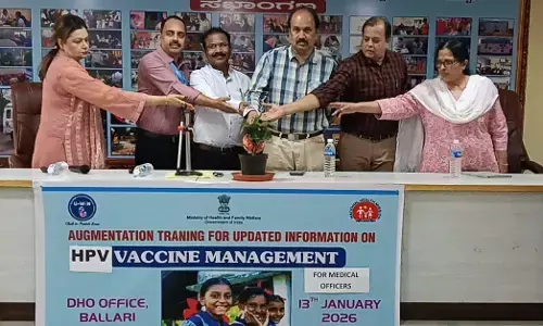 ಬಳ್ಳಾರಿ | ಹೆಚ್‌ಪಿವಿ ಲಸಿಕೆ ಕುರಿತು ಮಾಹಿತಿ ನೀಡಿ : ಡಿಹೆಚ್‌ಓ ಡಾ.ಯಲ್ಲಾ ರಮೇಶ್ ಬಾಬು