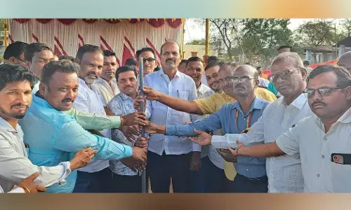 ಮರಿಯಮ್ಮನಹಳ್ಳಿ | 2.10 ಕೋಟಿ ರೂ. ವೆಚ್ಚದ ಪ.ಪಂ. ನೂತನ ಕಟ್ಟಡಕ್ಕೆ ಶಾಸಕ ನೇಮಿರಾಜ್ ನಾಯ್ಕ್ ಭೂಮಿ ಪೂಜೆ