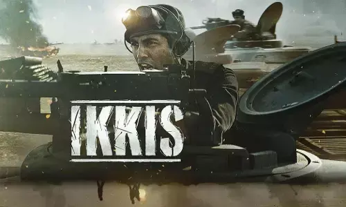 ‘ಇಕ್ಕಿಸ್’ ಮಾಡಿದರೆ ಟ್ರೋಲ್, ‘ಕಾಶ್ಮೀರ್ ಫೈಲ್ಸ್’ ಮಾಡಿದರೆ ತೆರಿಗೆ ವಿನಾಯಿತಿ: ಹಿರಿಯ ನಟಿ ಸುಹಾಸಿನಿ ಮುಲಯ್ ಟೀಕೆ