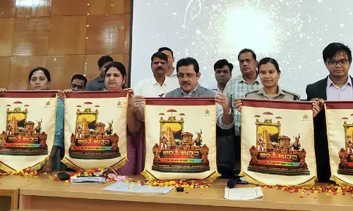 ಹಂಪಿ ಉತ್ಸವ ವಿಜೃಂಭಣೆಯ ವಿನೂತನವಾಗಿ ಆಚರಿಸಲು ಸಿದ್ಧತೆ ಕೈಗೊಳ್ಳಿ: ಅಧಿಕಾರಿಗಳಿಗೆ ಸಚಿವ ಝಮೀರ್ ಸೂಚನೆ