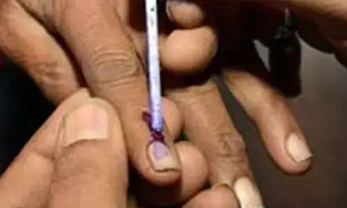 ಮಹಾರಾಷ್ಟ್ರ ಸ್ಥಳೀಯ ಸಂಸ್ಥೆ ಚುನಾವಣೆ| ಮತದಾನದ ವೇಳೆ ಬೆರಳಿಗೆ ಮಾರ್ಕರ್ ಪೆನ್ ನಿಂದ ಗುರುತು; ಆರೋಪ