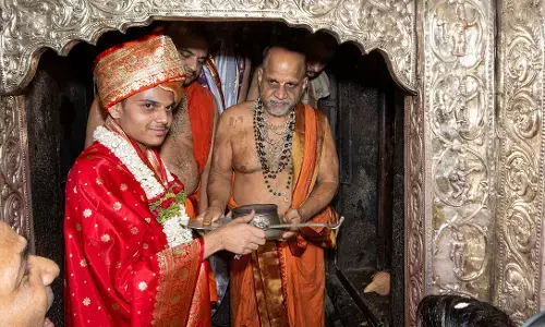 ಉಡುಪಿ: ಶ್ರೀವೇದವರ್ಧನ ತೀರ್ಥರಿಂದ ಸರ್ವಜ್ಞ ಪೀಠಾರೋಹಣ